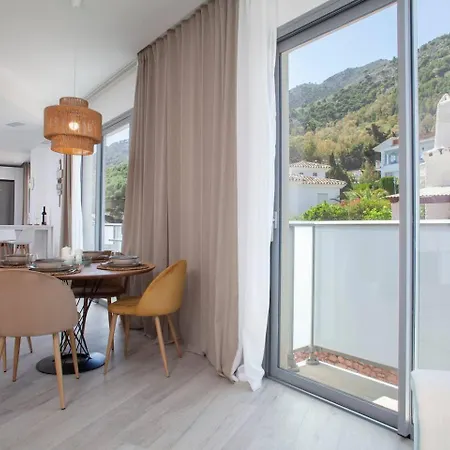 Brand New Duplex In Pueblo מיחאס
